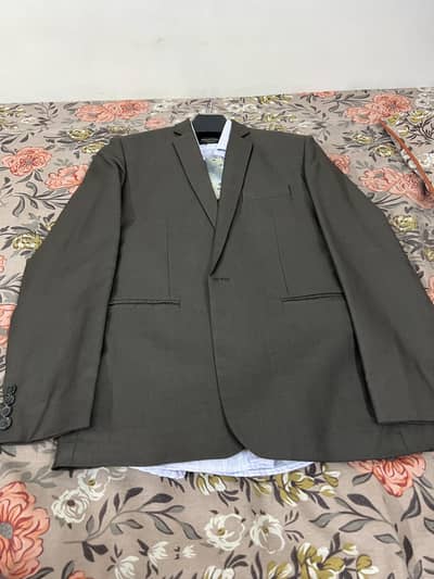 3 piece new for sale contact 03161579524