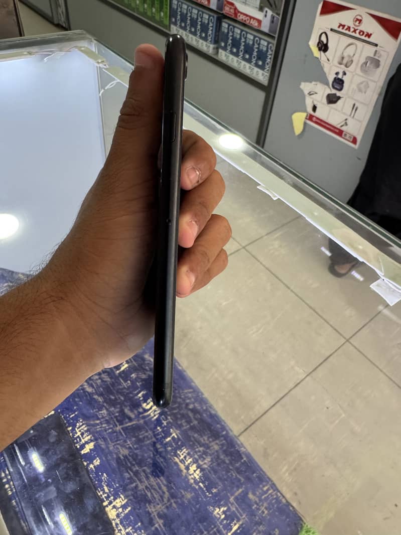 Apple iPhone SE 4