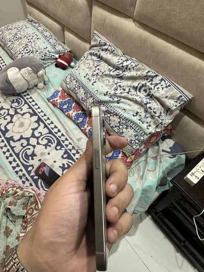 Apple iPhone 15 Pro