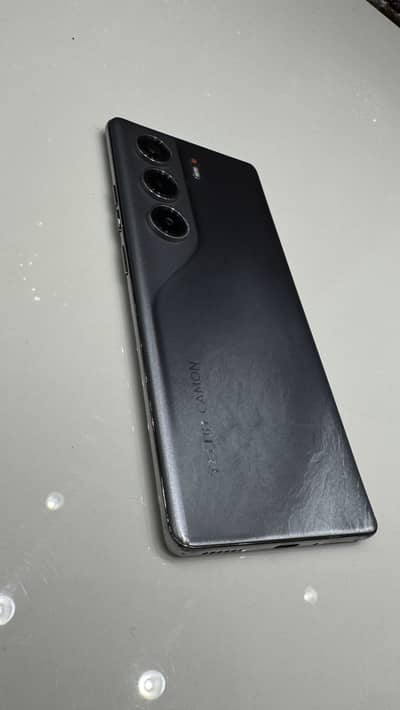 Tecno CAMON 40 Pro