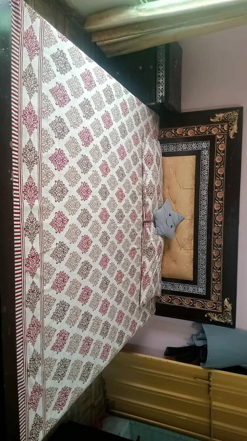Beautiful  Double Bed + Dressing Table Set 3