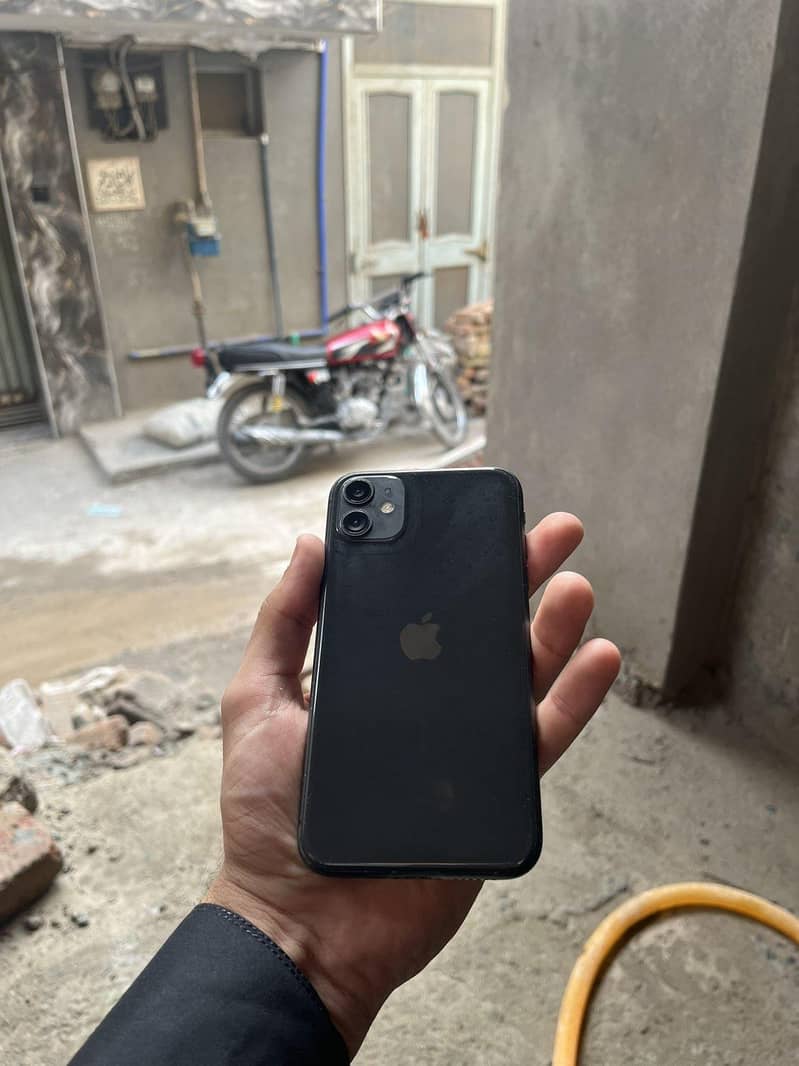 Apple iPhone 11 0