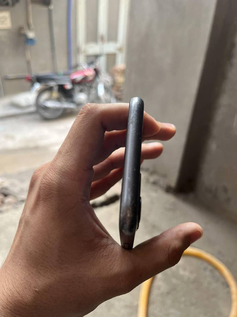 Apple iPhone 11 2