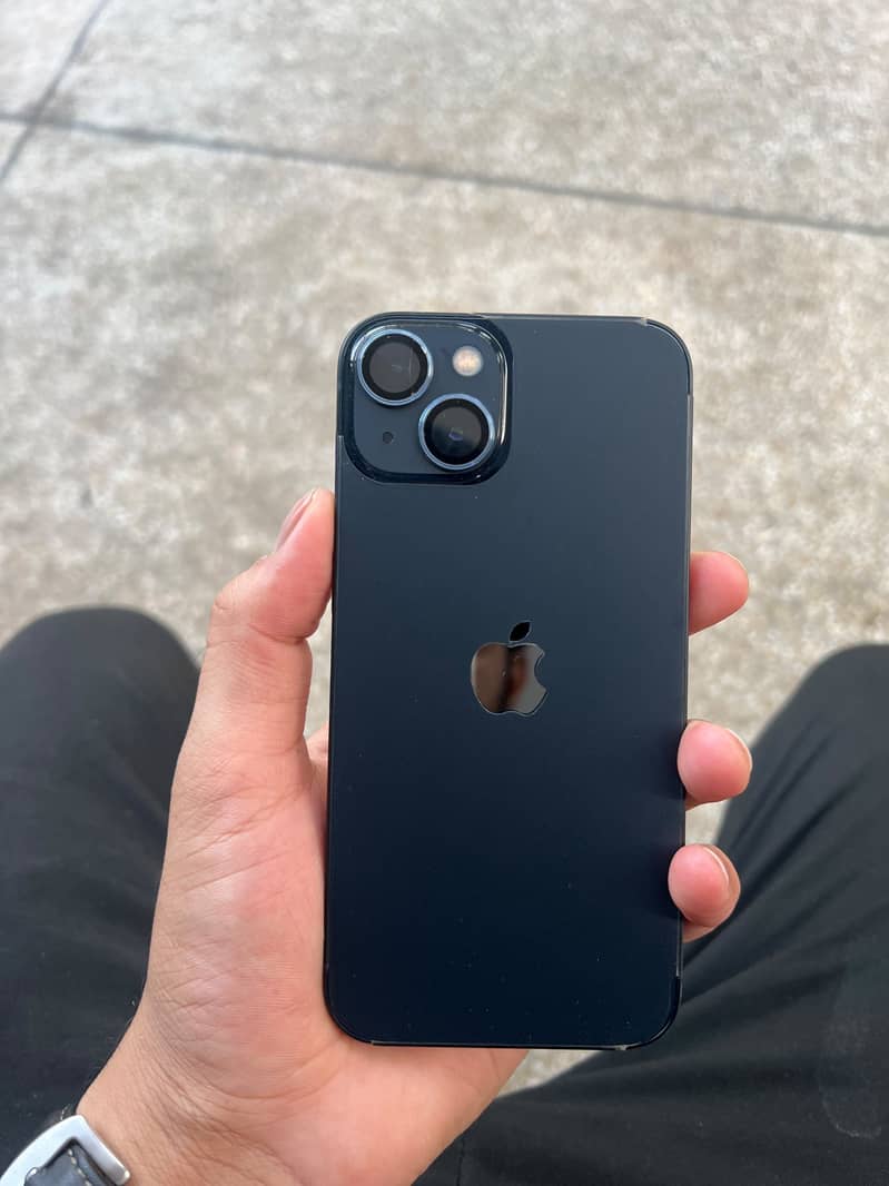 Apple iPhone 13 1