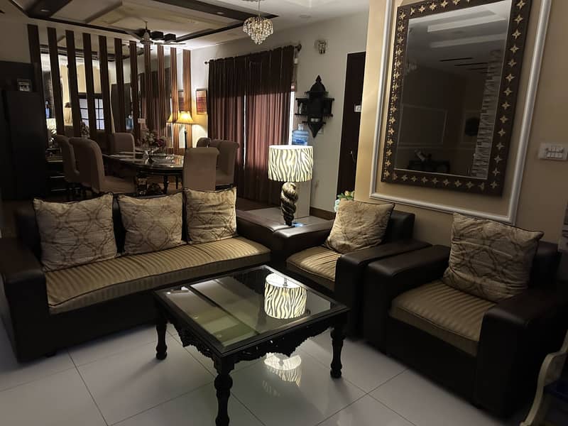 5 SEATER SOFA 0