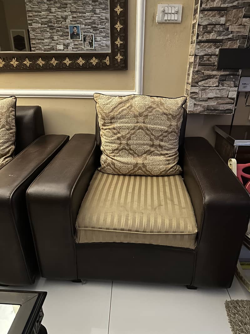 5 SEATER SOFA 1