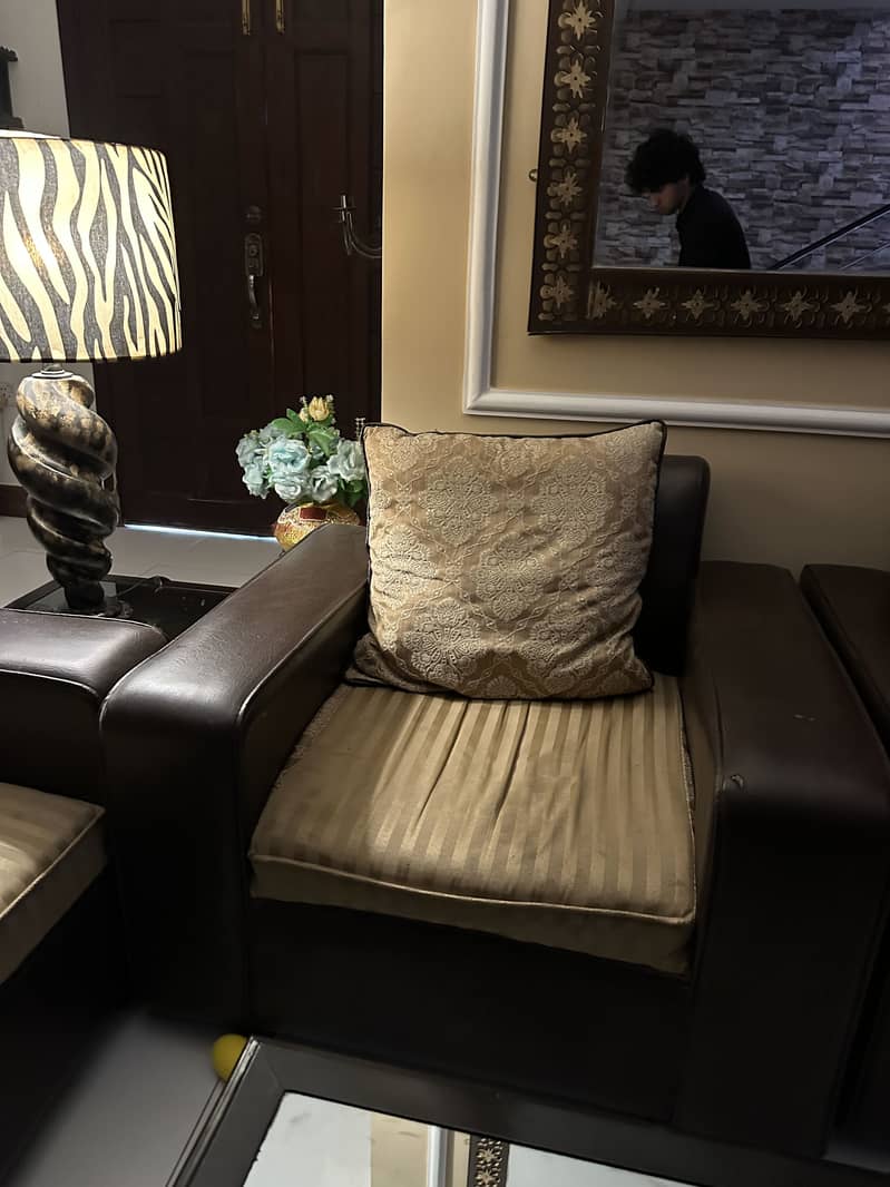 5 SEATER SOFA 3