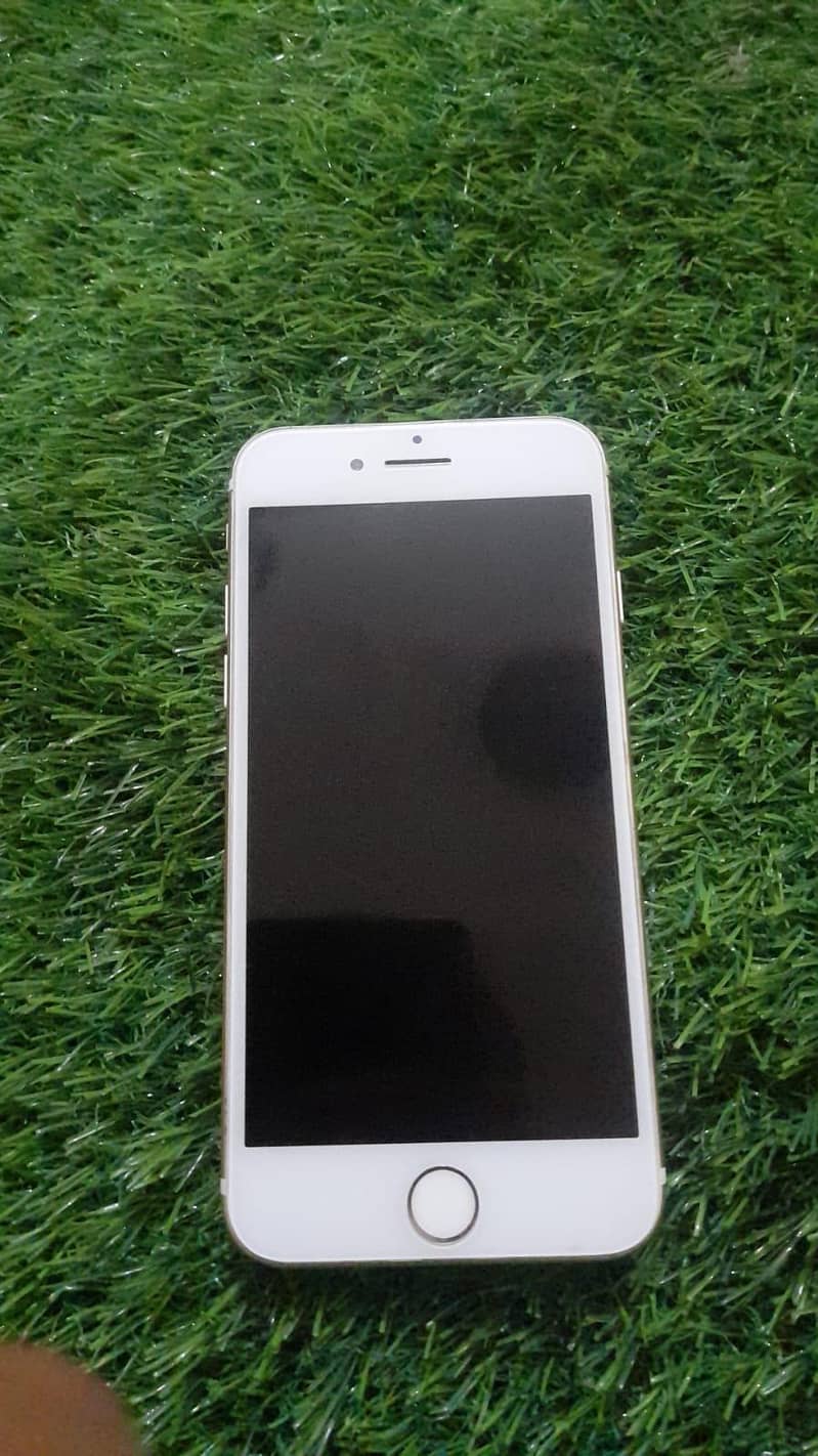 Apple iPhone 7 3