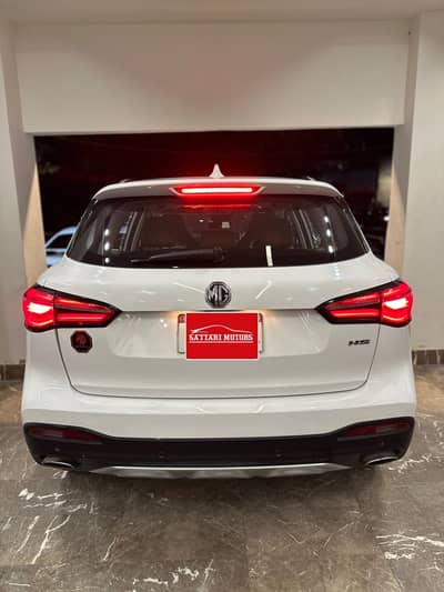 MG HS 2024