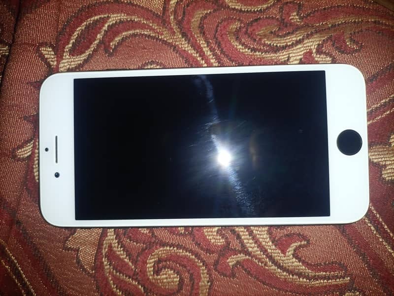 Apple iPhone 8 0