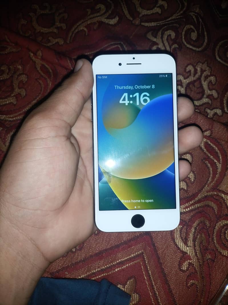 Apple iPhone 8 2
