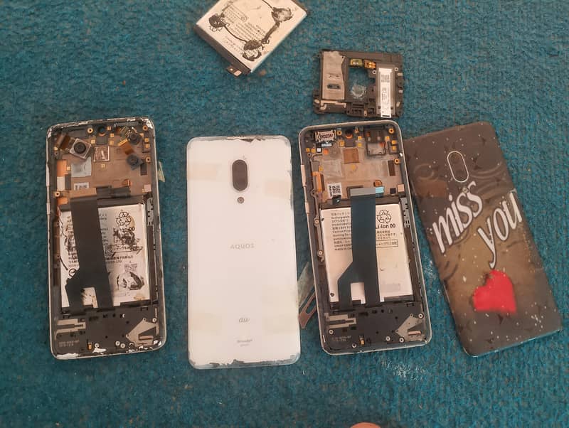 Sharp Aquos Zero 2 1