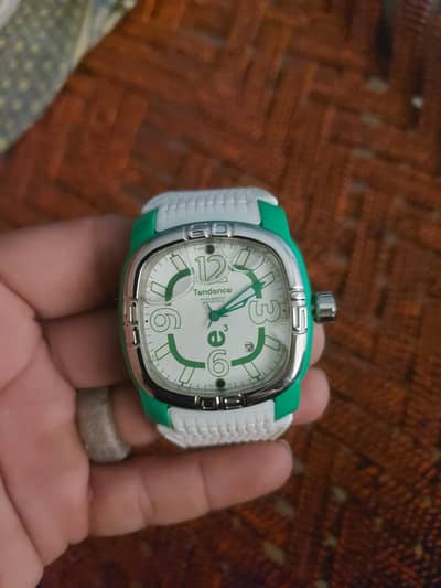 tendence water quartz green colour