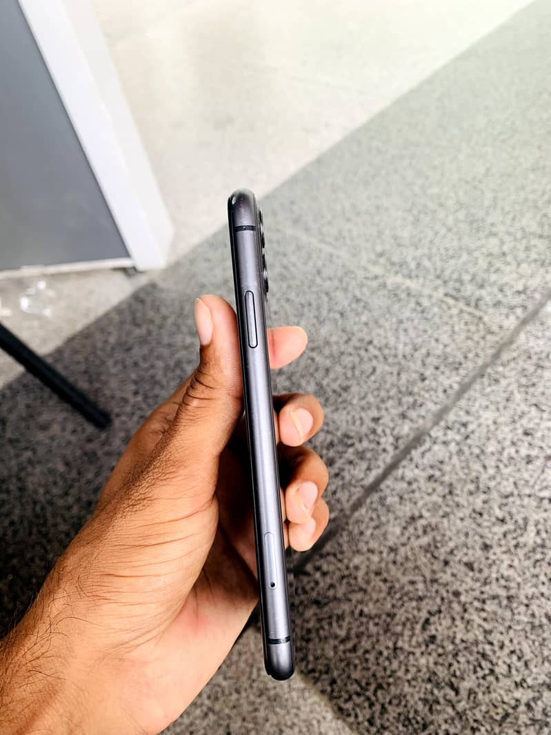Apple iPhone 11 1