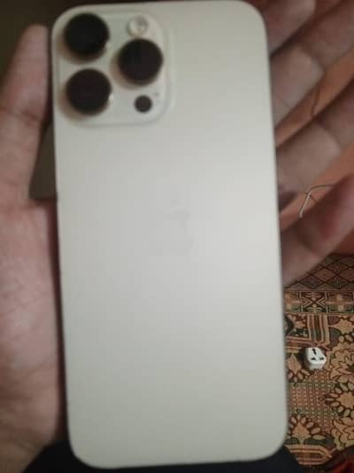 Apple iPhone 16 Pro Max