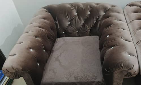 6 Seater Sofa Set in Good Condition