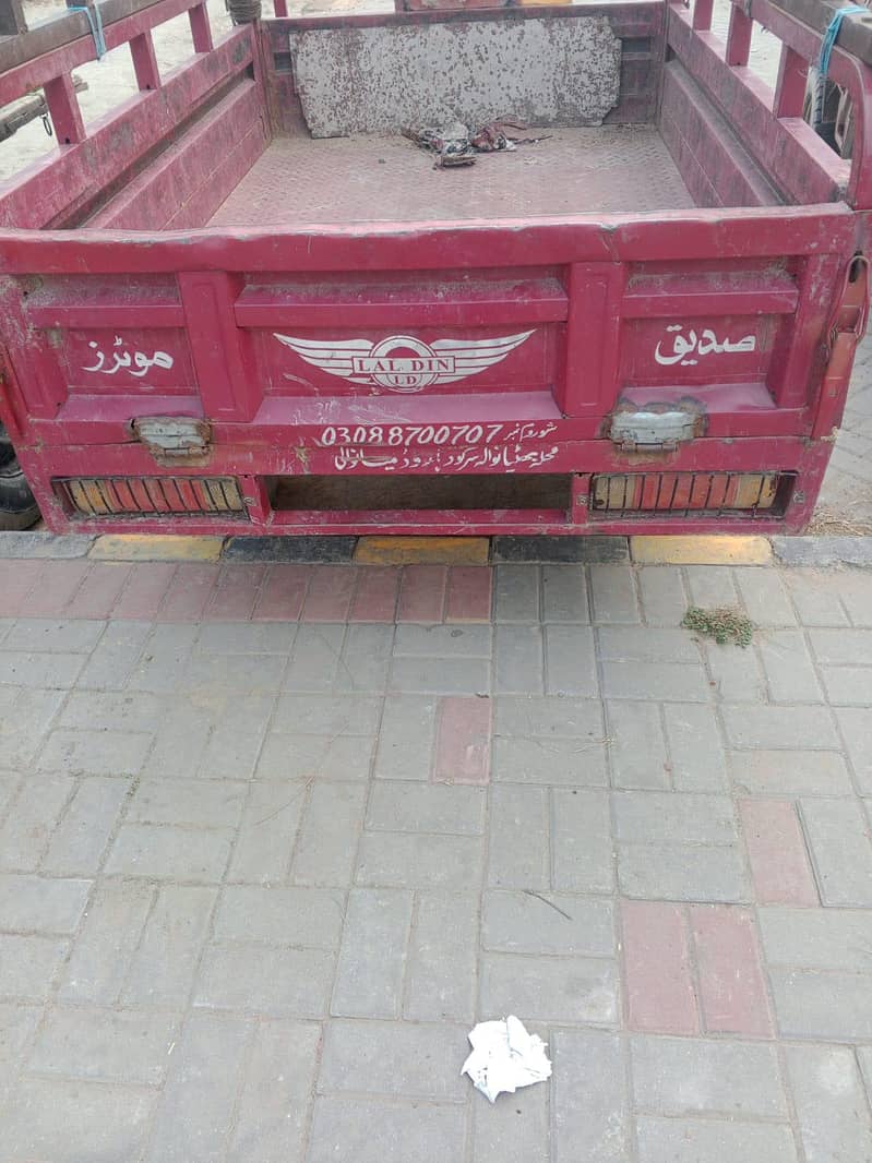 loader rickshaw 2