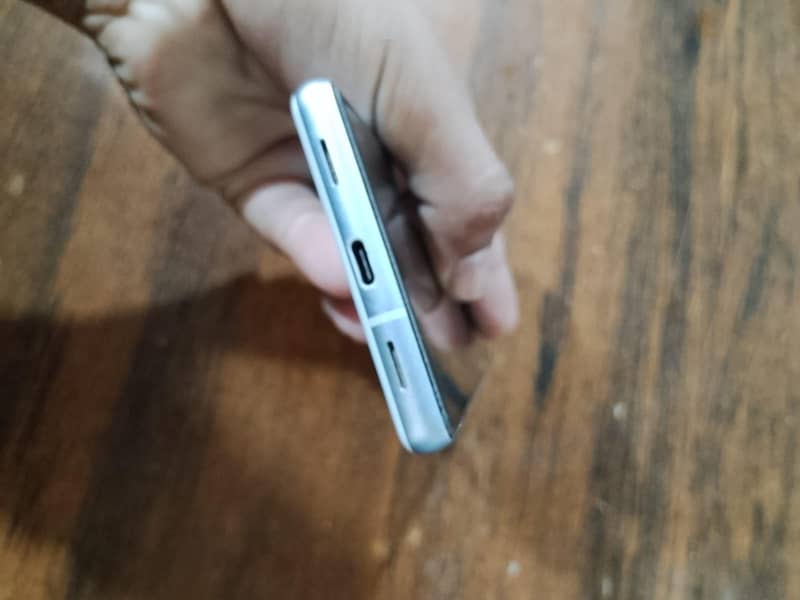 Google Pixel 7a 2