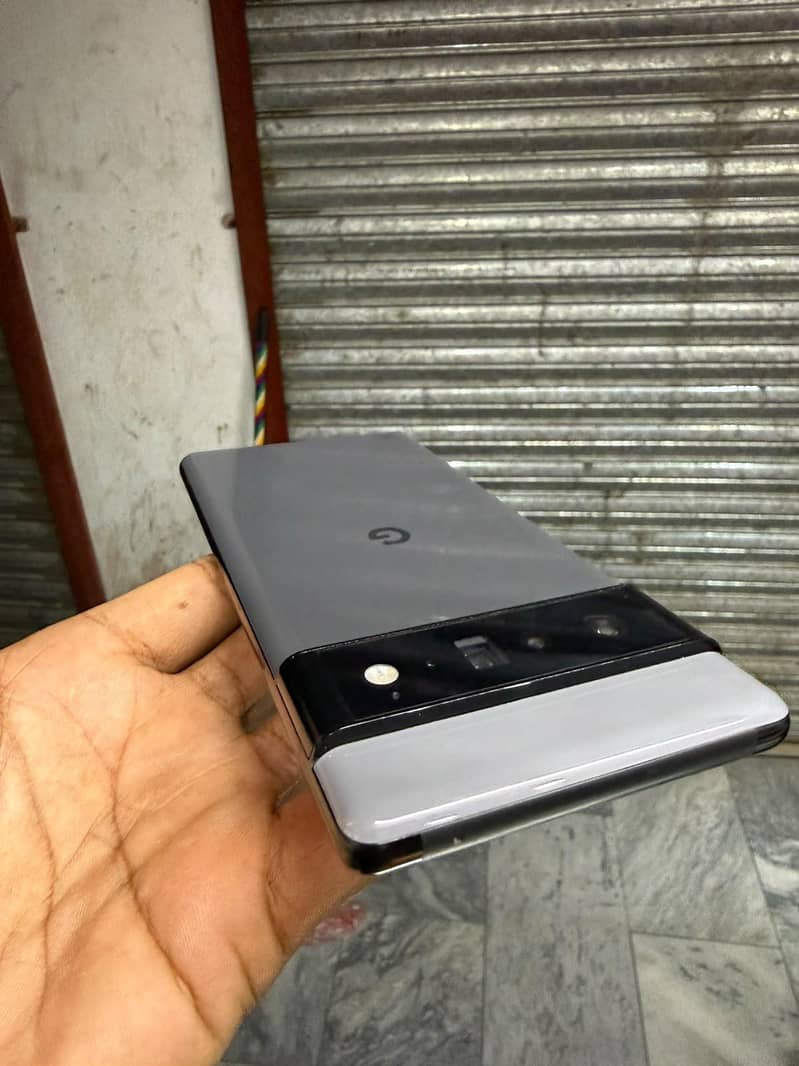 Google Pixel 6 Pro 2