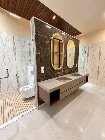 3 bed dd brand new 200gaz 1st floor west open corner portion in Gulshan block 6