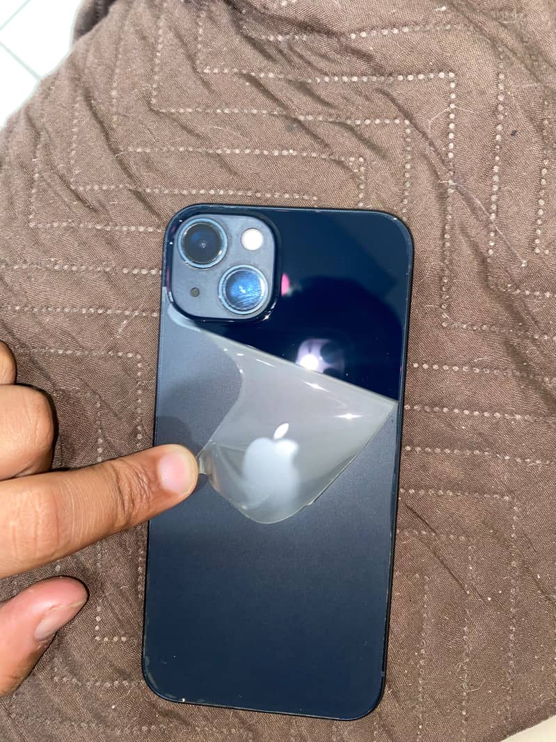Apple iPhone 13 9
