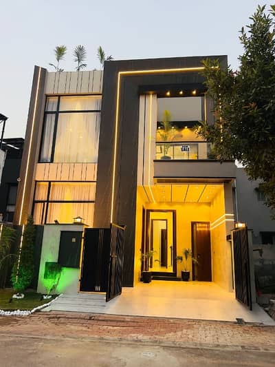 5 Marla Designer House For Sale Prime Location Sector E