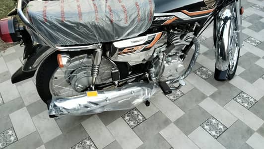 HONDA CG125 self and classic CG125