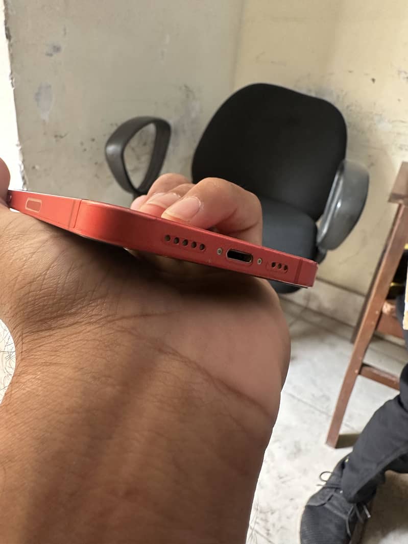 Apple iPhone 12 0
