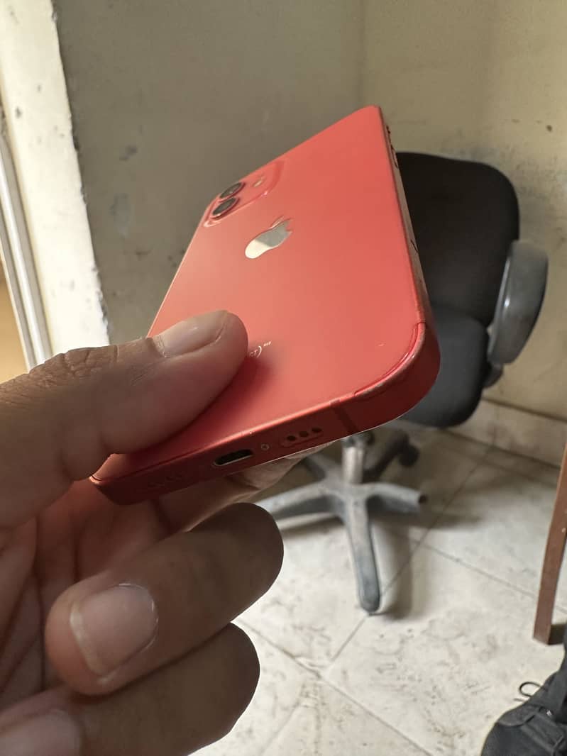 Apple iPhone 12 3