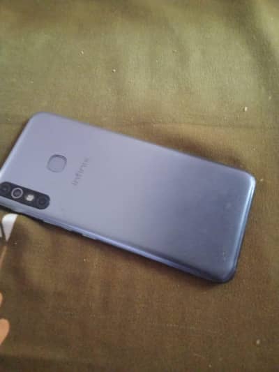 Infinix Hot 8