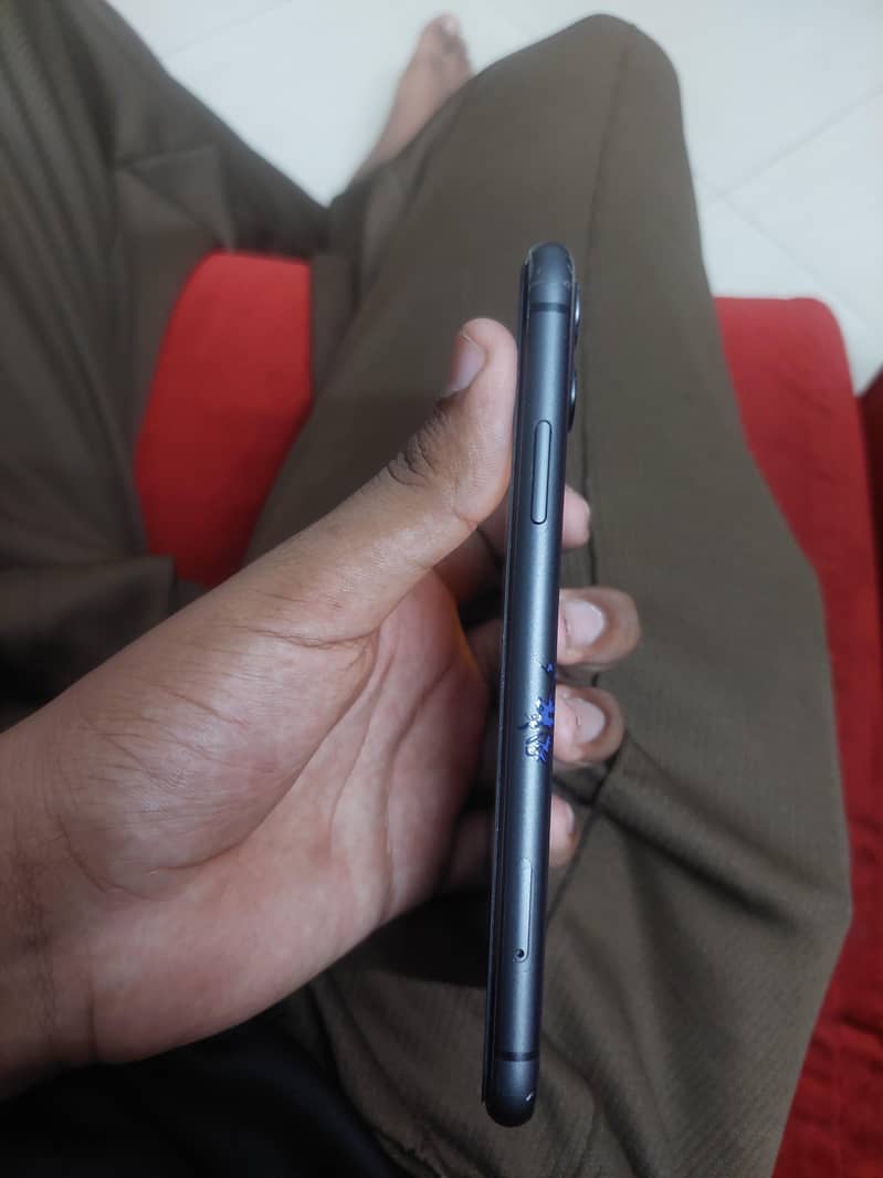 Apple iPhone 11 1
