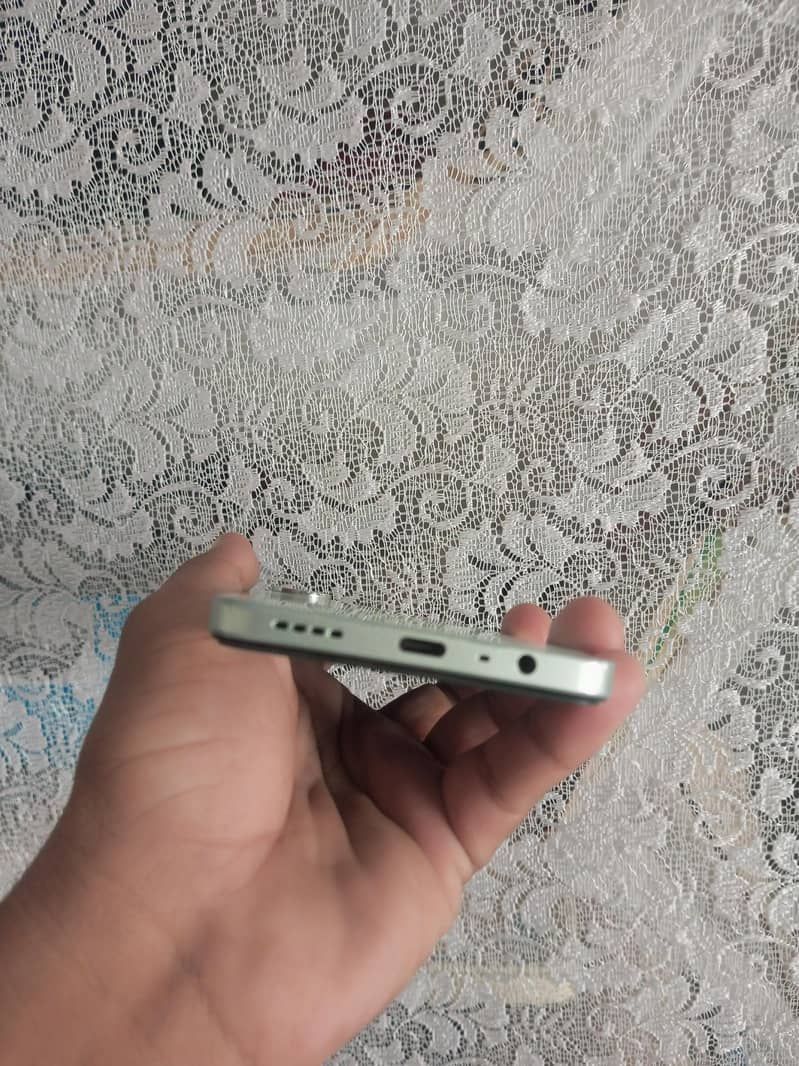 Realme Note 60x 4