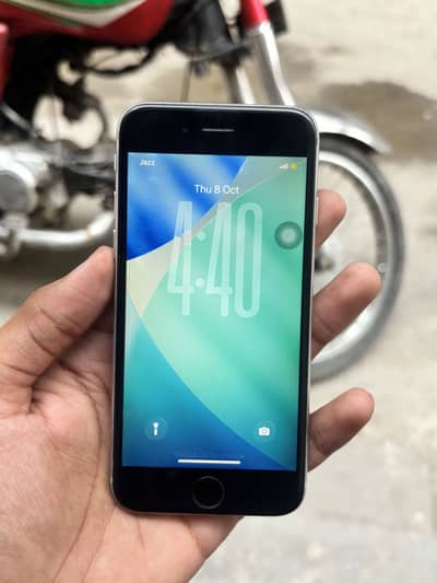 Apple iPhone 6S