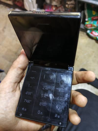 Itel Flip 1