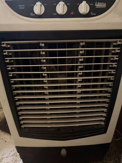 used just like new izone air cooler 10 by 10