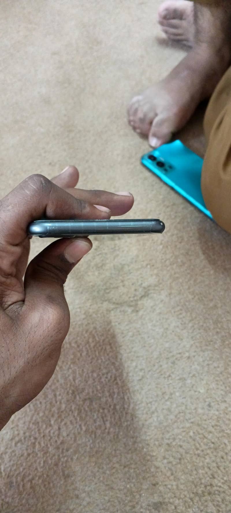 Apple iPhone 8 Plus 3