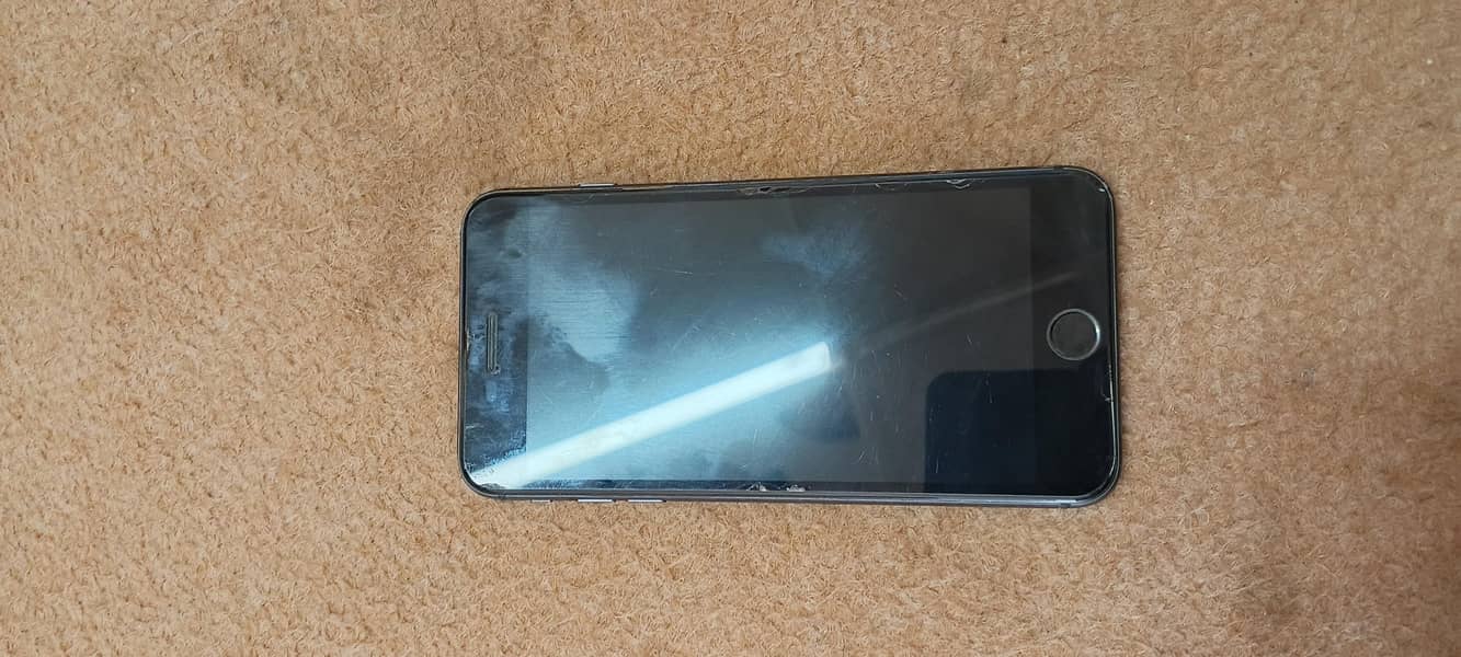 Apple iPhone 8 Plus 6