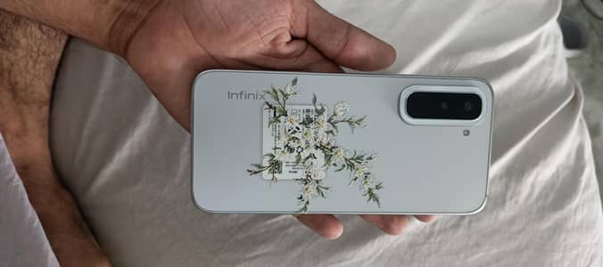 Infinix Hot 70