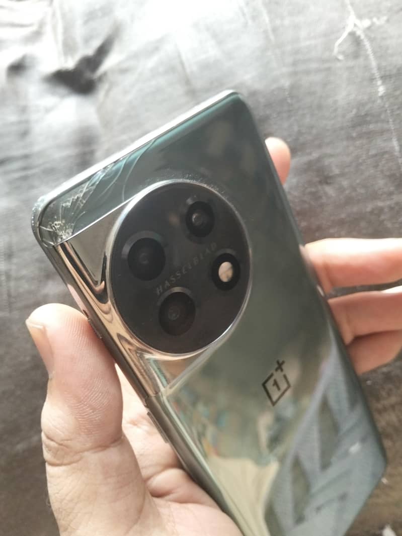 One Plus 11 1