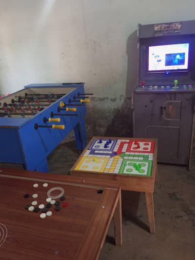 4 games for sale btawa footbaal table video game ludu carram board