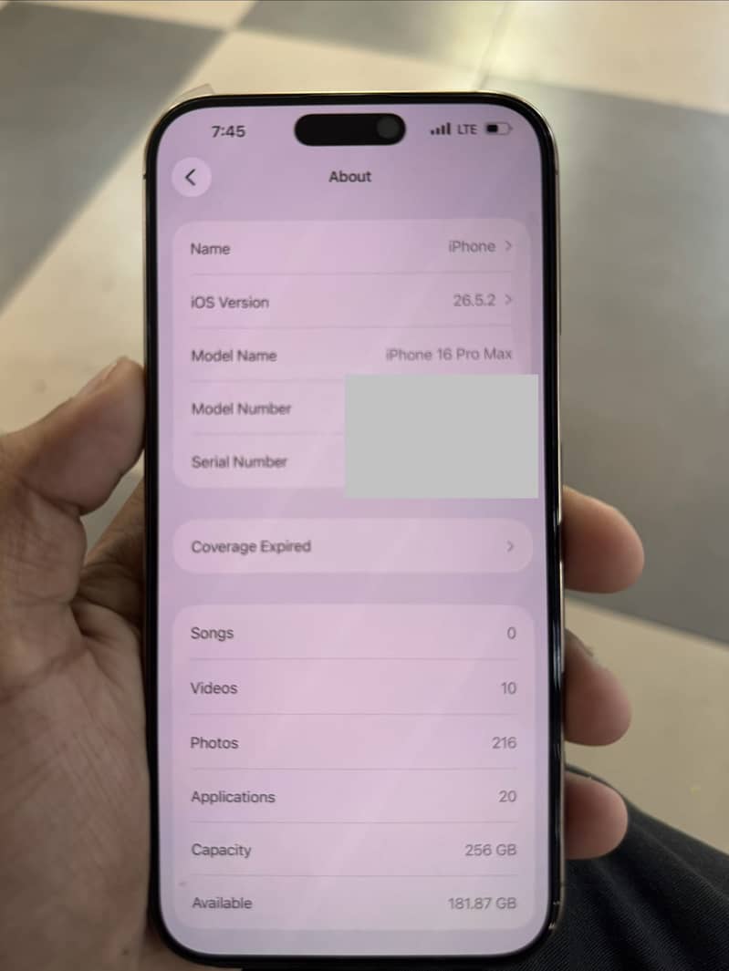 Apple iPhone 16 Pro Max 0