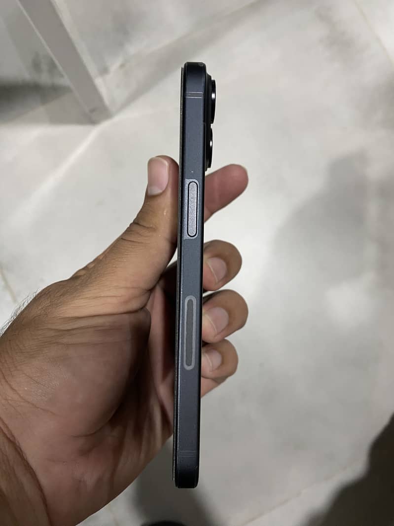 Apple iPhone 15 2