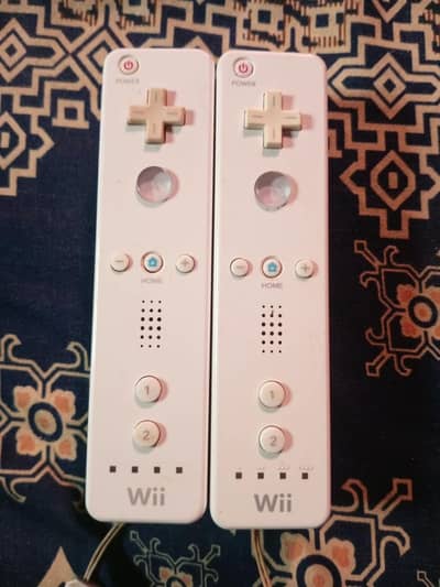 Original Nintendo Wii Remote Controller (Pair / 2 Pcs)