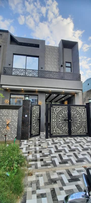 5 Marla House For Sale In Paragon City Woods Block Lahore
