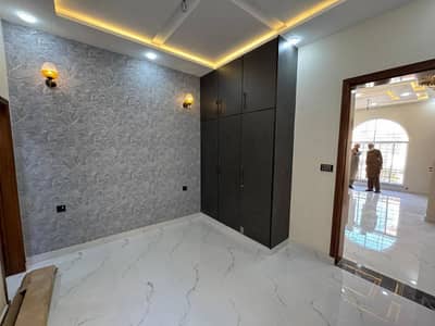 3 Marla Flat Available For Rent