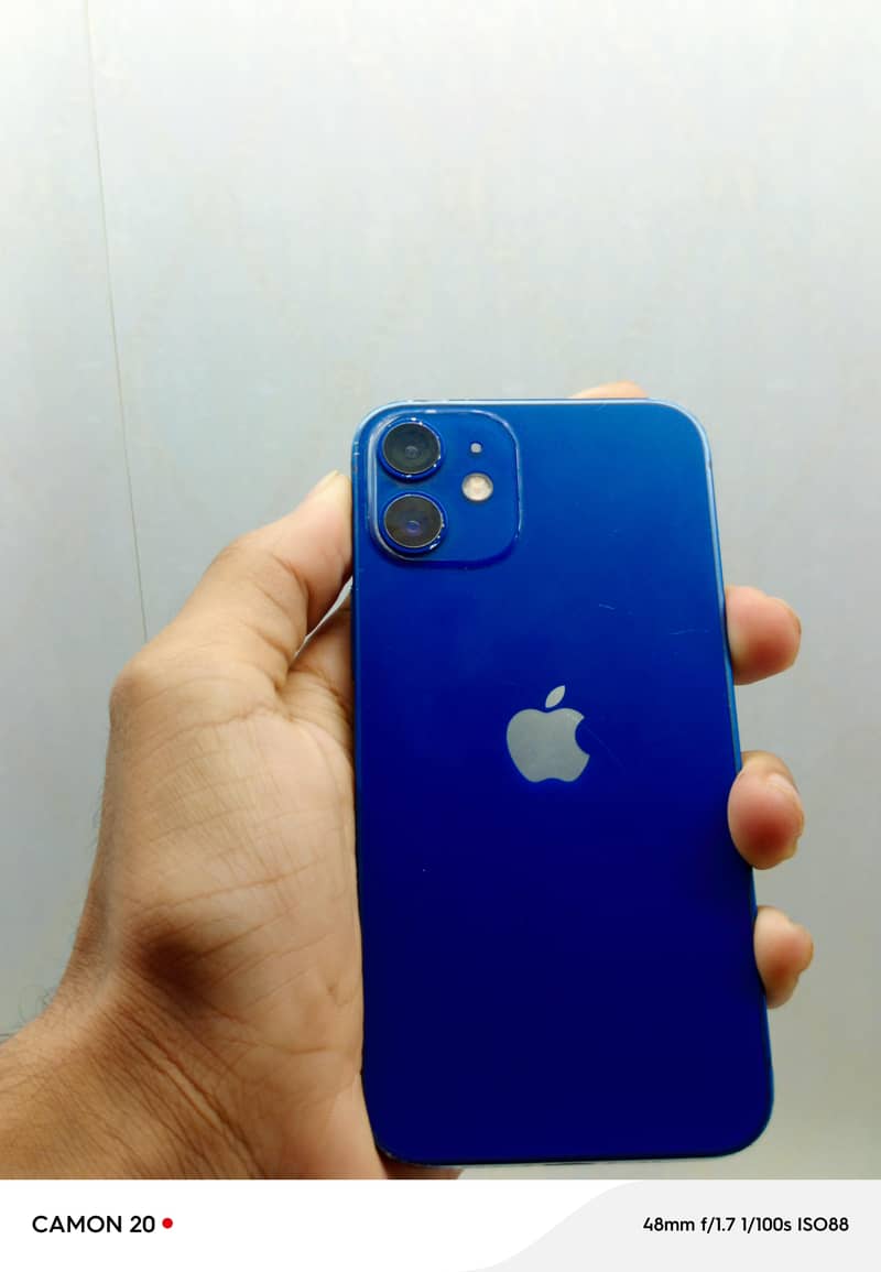 Apple iPhone 12 mini 1