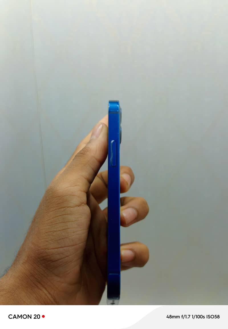 Apple iPhone 12 mini 4