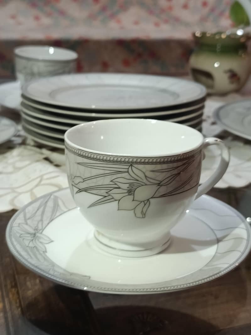 Tea set x2 14