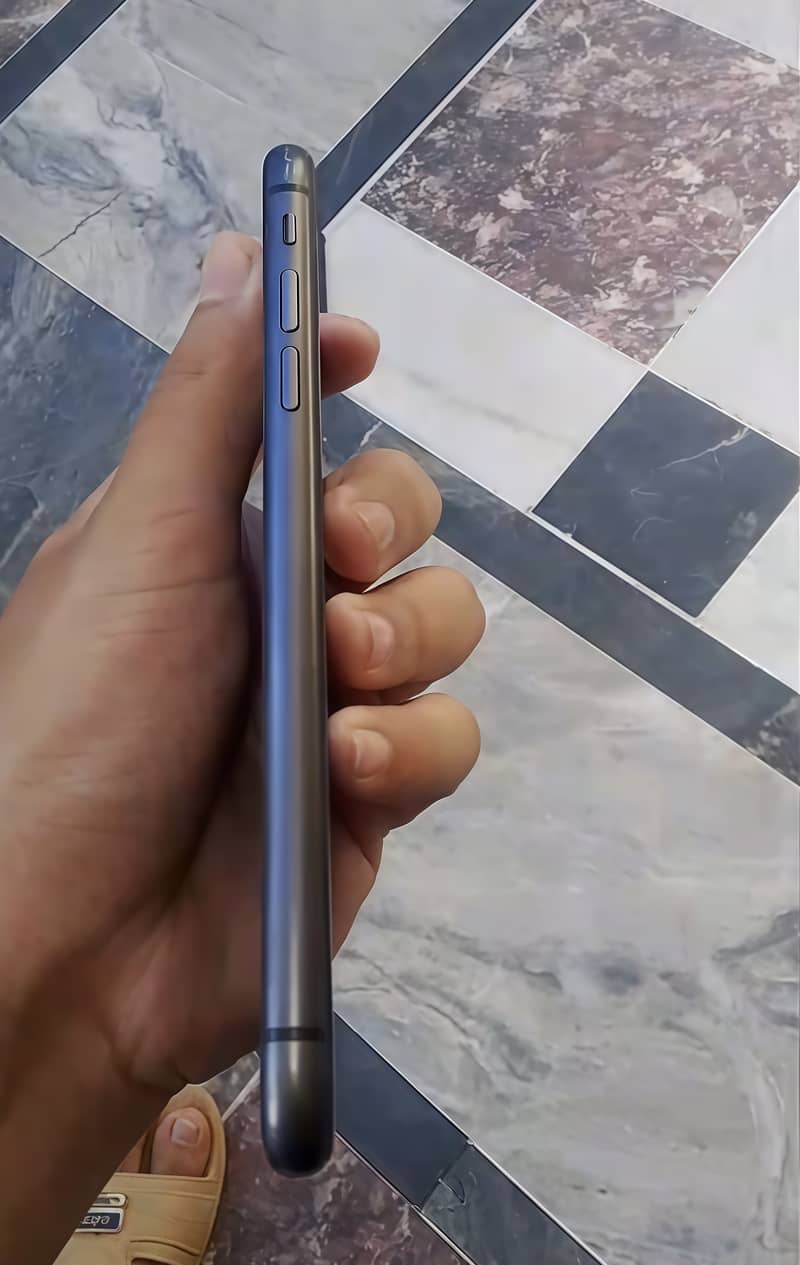Apple iPhone 11 2