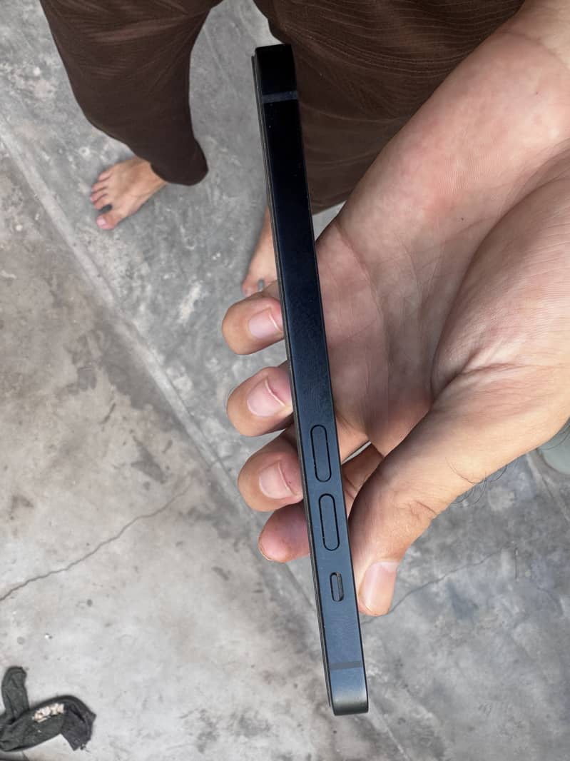 Apple iPhone 14 6